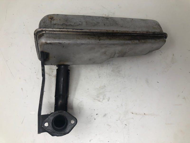 697590 Briggs & Stratton Muffler + Guard