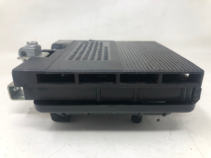281340 Briggs & Stratton Air Cleaner Cover + Base.
