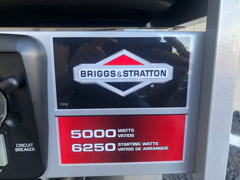 030422 Briggs & Stratton 5000 W Portable Generator