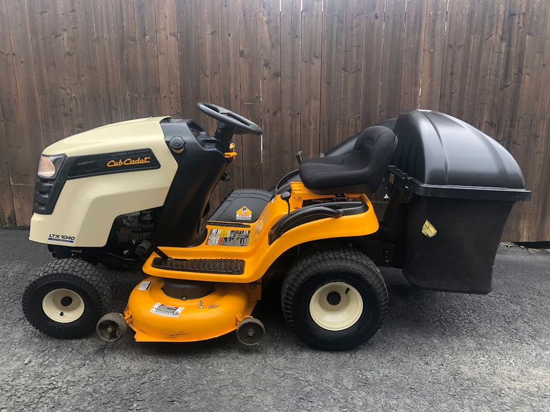 LTX1040 Cub Cadet 42" Riding Tractor + Twin Rear Bagger Kit (Used)