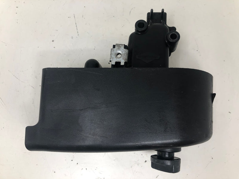 796493 Briggs & Stratton Air Cleaner Cover & Base