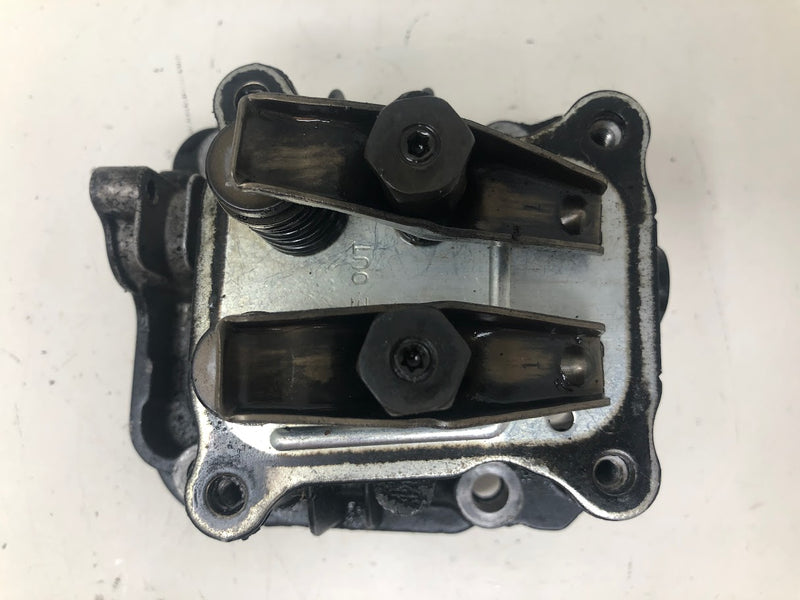 796471 Briggs & Stratton Cylinder Head + Rocker Cover.