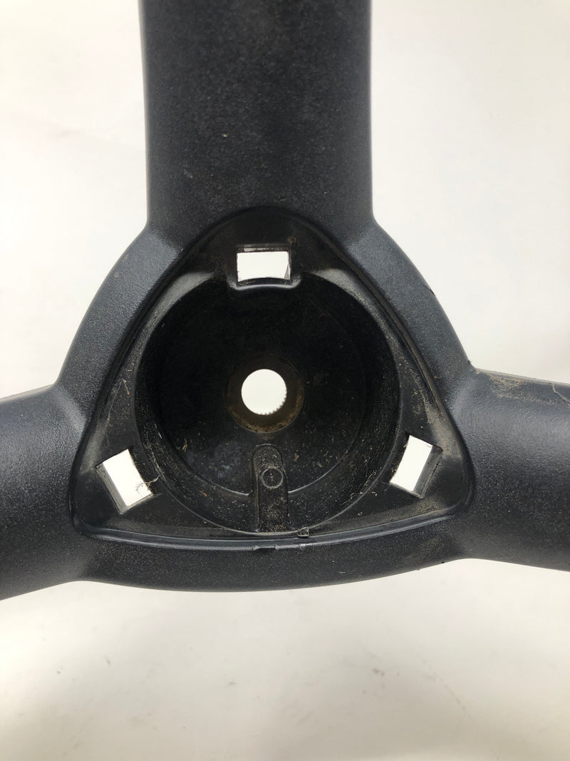 GY22528 / GX26490 John Deere Steering Wheel with Cap from D105 100 Series Tractor PC11755