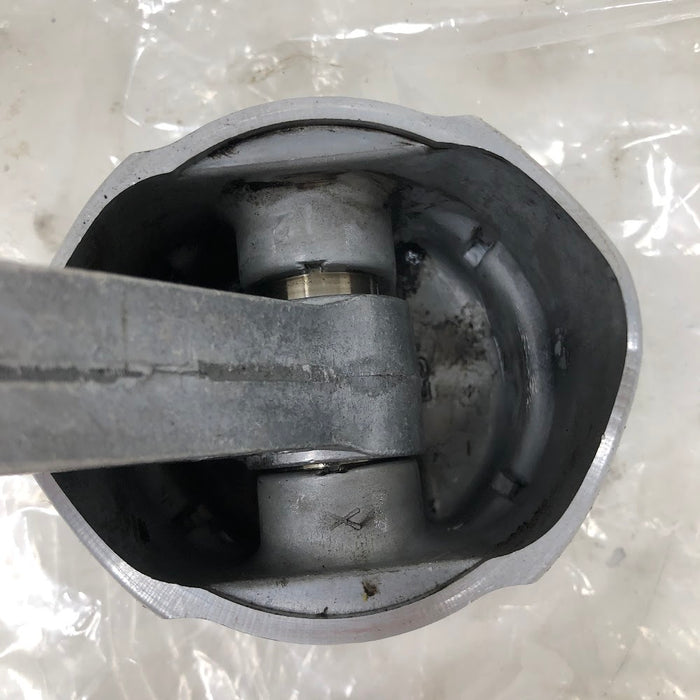 696397 Briggs & Stratton Piston & Rod Assembly