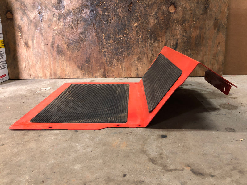 5403953C Simplicity Floor Plate from Simplicity Citation 52" Zero-Turn Mower 5900522