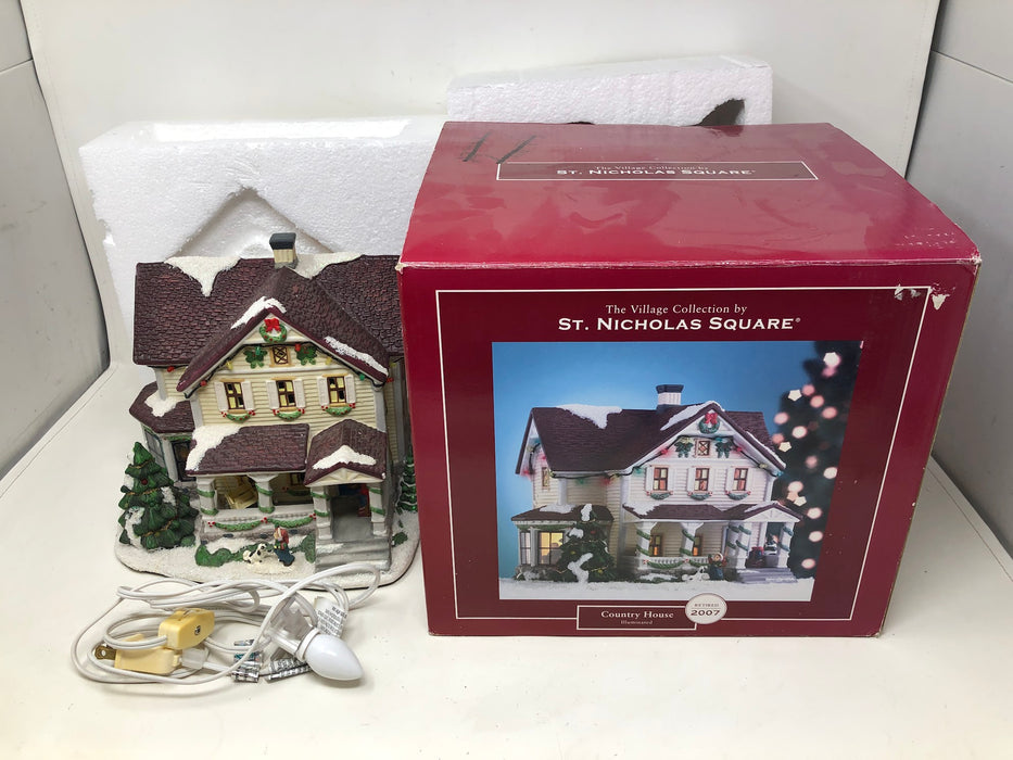 2007 Country House St Nicholas Square Village Collection