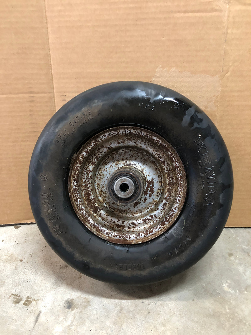 1734013 Wheel and Tire from Simplicity Zero Turn