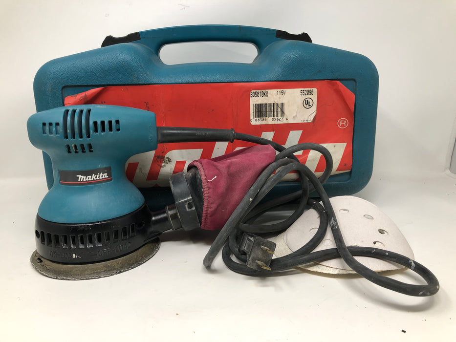 B05010 Makita 5" Random Orbit Sander with Case