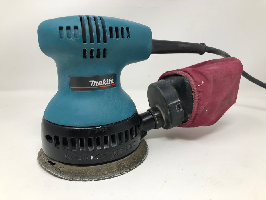 B05010 Makita 5" Random Orbit Sander with Case