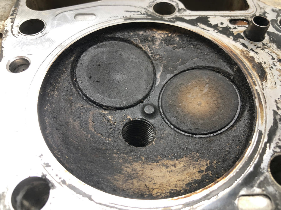 11008A-7040 Kawasaki Cylinder Head Assembly