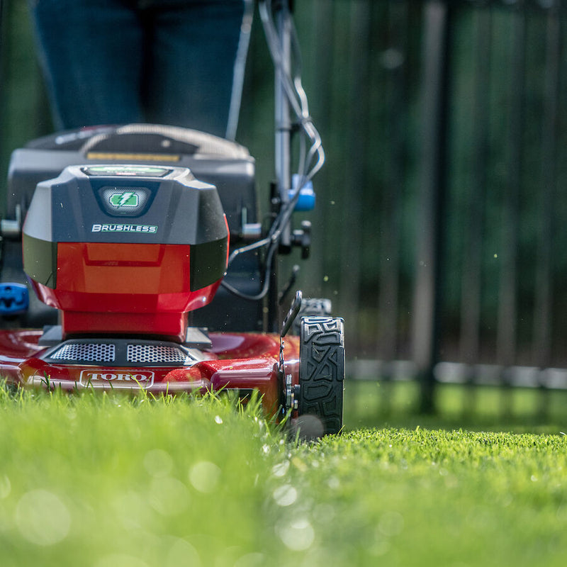 21466 Toro 60V 22" Recycler Walk Behind Mower w/ Personal Pace Kit