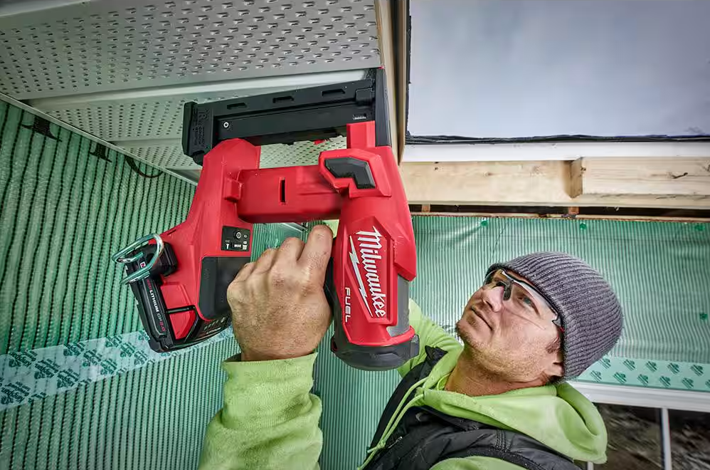 2749-20 Milwaukee M18 Brushless 18 GA 1/4" Narrow Crown Stapler (Tool Only)