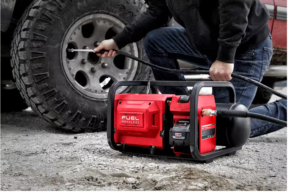 2840-20 Milwaukee M18 Fuel 2 GAL Electric Compact Quiet Compressor (Tool Only)