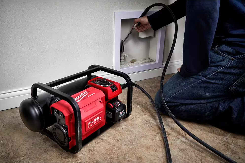 2840-20 Milwaukee M18 Fuel 2 GAL Electric Compact Quiet Compressor (Tool Only)