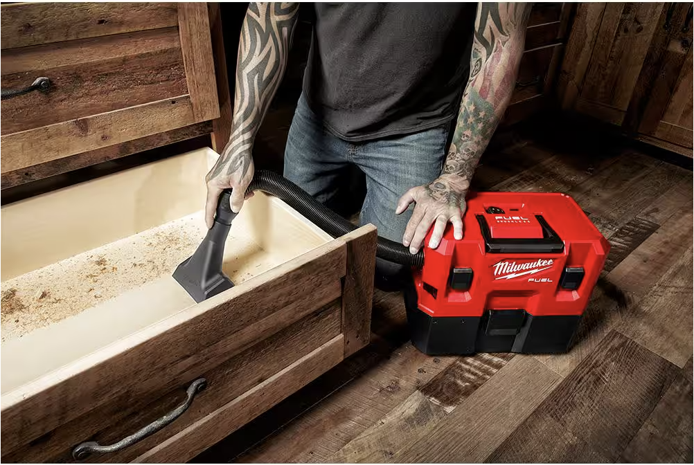 0960-20 Milwaukee M12 Fuel 1.6 Gallon Wet/Dry Vac (Tool Only)