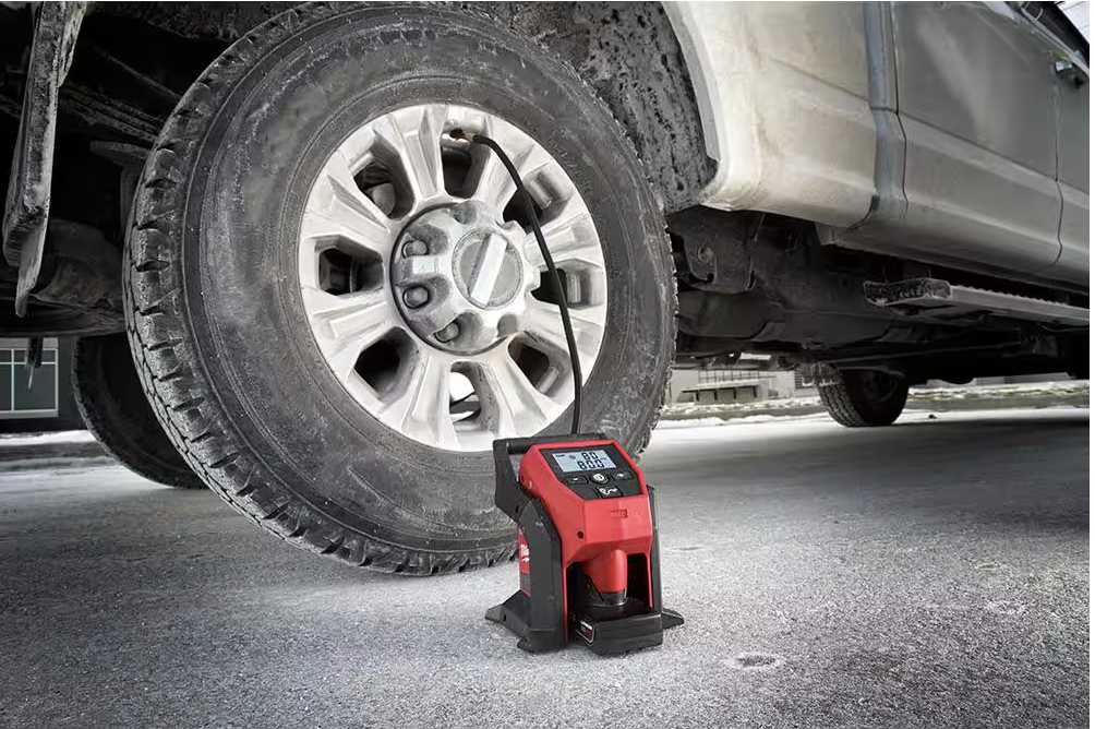 2475-20 Milwaukee M12 Portable Inflator (Tool Only)