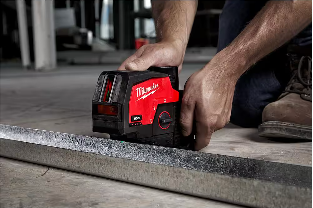 3622-20 Milwaukee M12 Laser Level - 125FT Cross Line & Plumb Points (Tool Only)