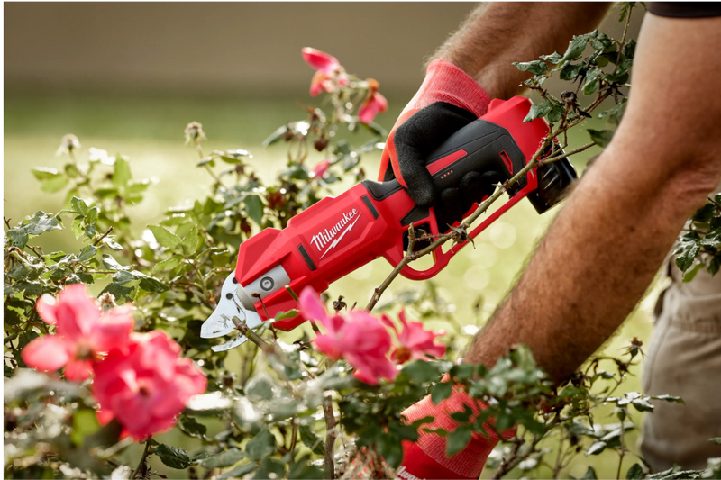 2534-20 Milwaukee M12 Brushless Pruning Shears (Tool Only)