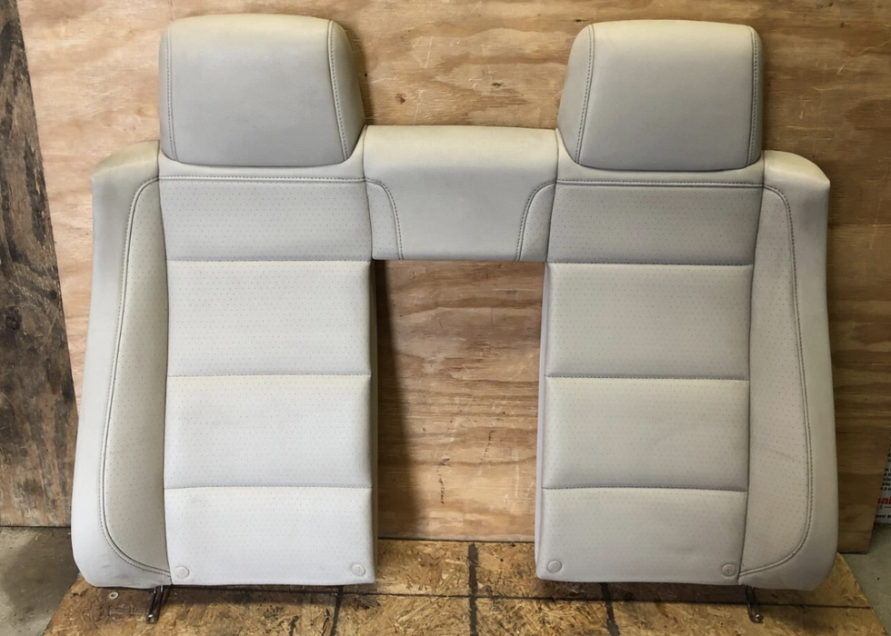 2010 VW EOS 2.0 TSI Parts Lot