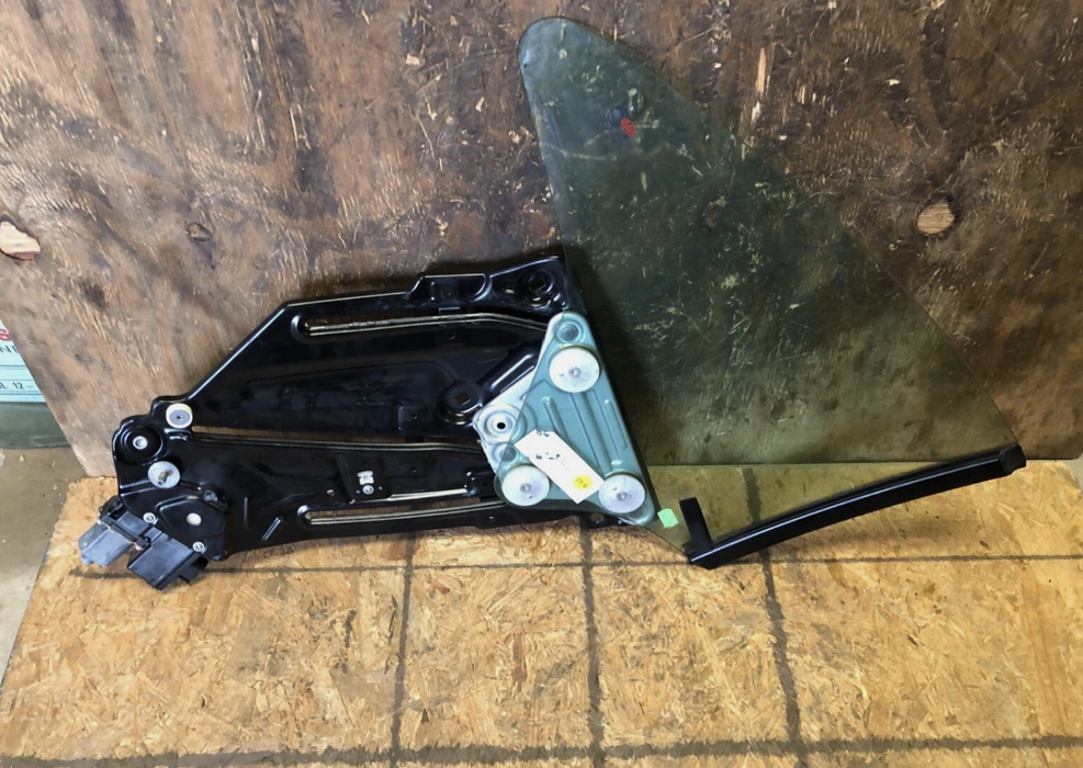 2010 VW EOS 2.0 TSI Parts Lot