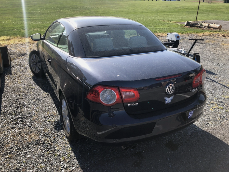 2010 VW EOS 2.0 TSI Parts Lot