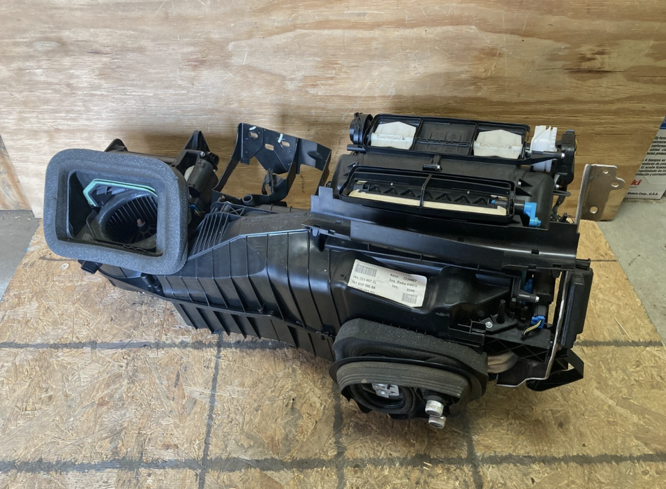 2010 VW EOS 2.0 TSI Parts Lot