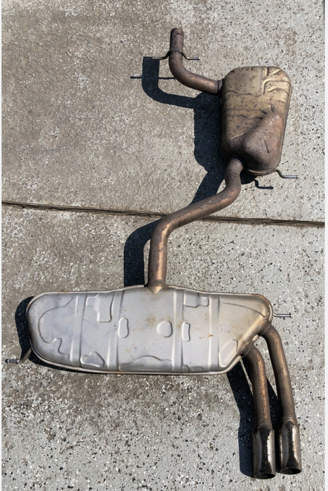 2010 VW EOS 2.0 TSI Parts Lot