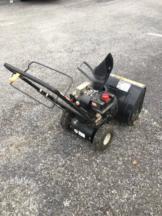 MTD Yard Machines 31A-3BAD729 22'' Two Stage Snow Blower